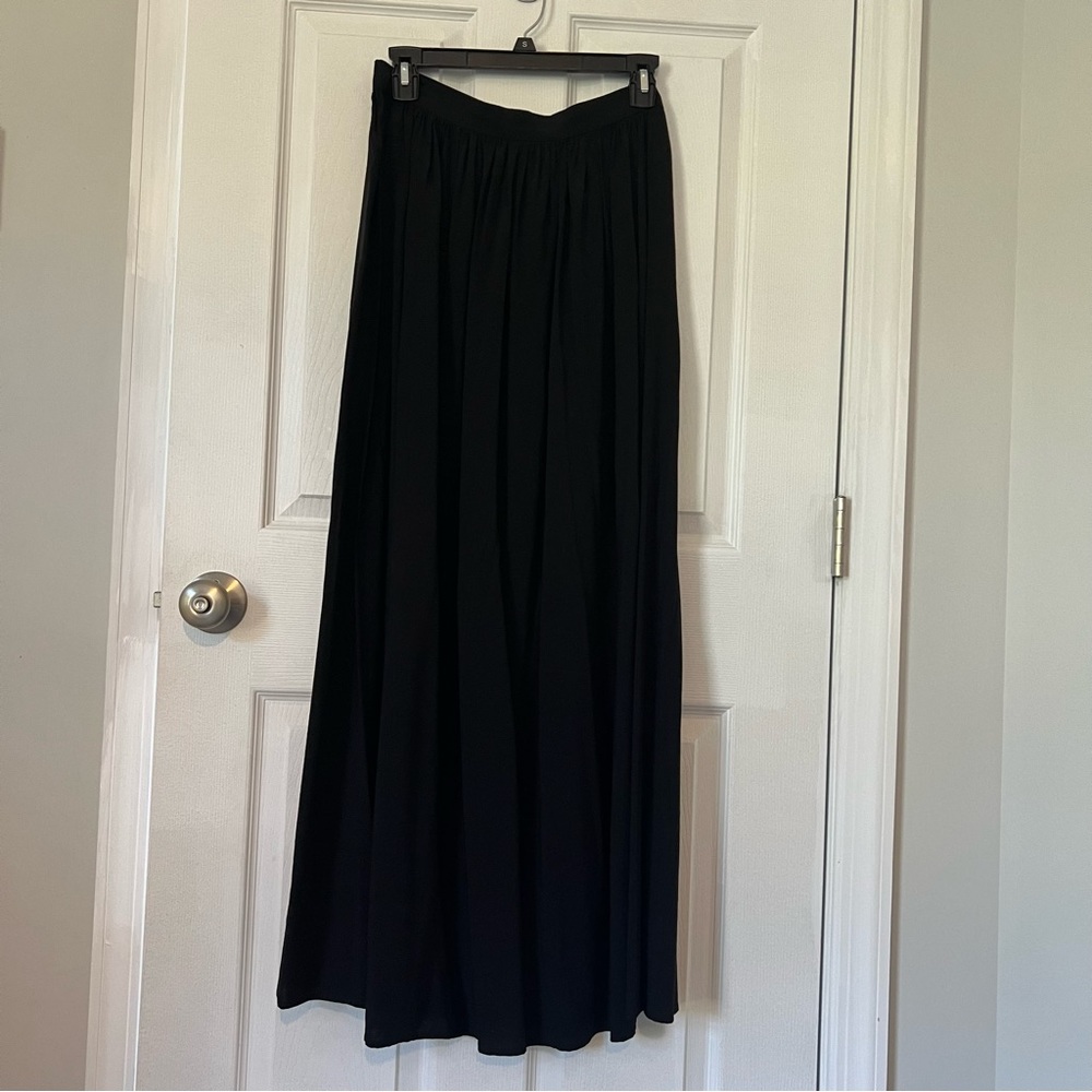 Forever 21 | womens size small maxi skirt